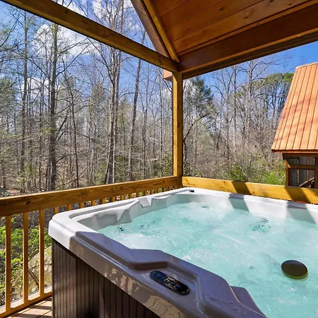 Hot Tub Foosball Poolgymtennis Access Chill'N In The Smokies By Avantstay